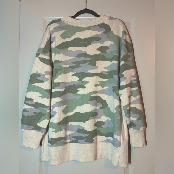 Aerie | Oversized Desert Green Camo Sweatshirt Size Medium - Picture 6 of 8